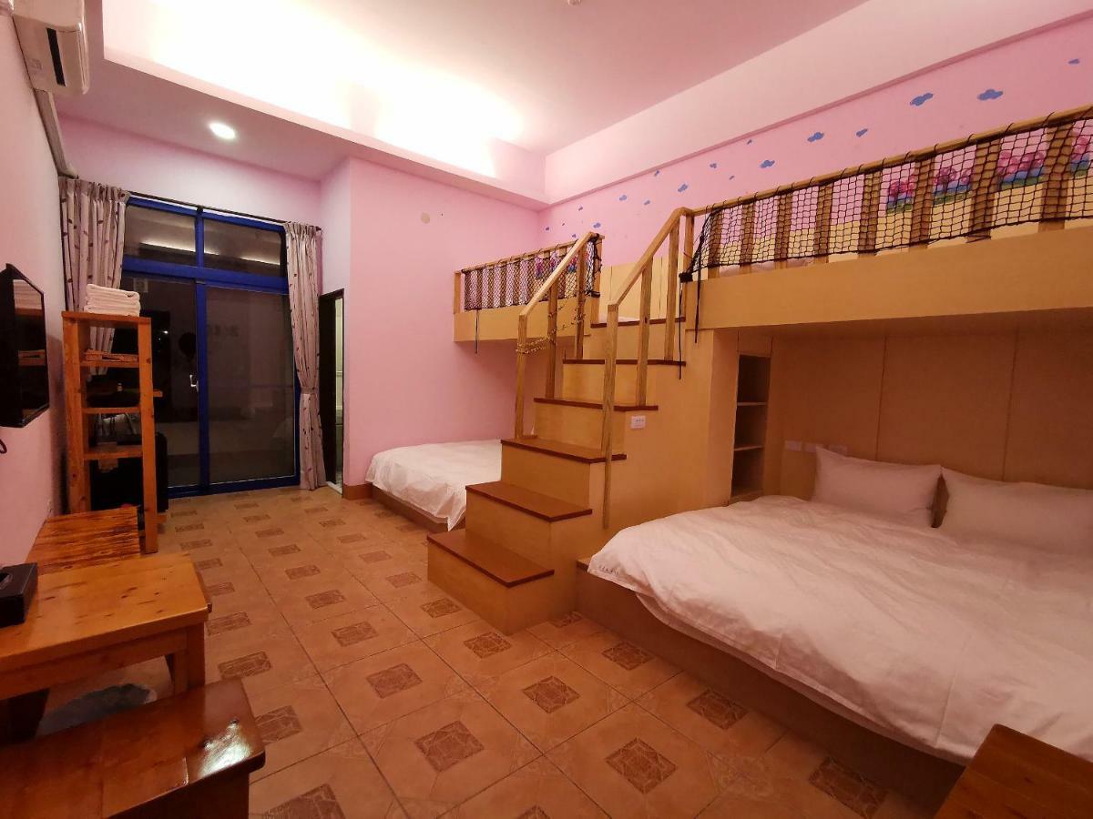 Love Ocean & Happy Bay Homestay Đông Cảng Ngoại thất bức ảnh